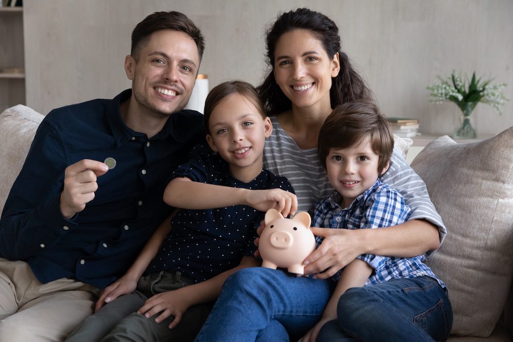 Cómo las familias hispanas están ahorrando