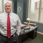 El responsable de la política fronteriza de Trump sugiere una posible reducción de tropas en Minnesota, pero solo después de que haya «cooperación».