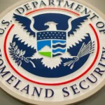 Trump endurece la política de “carga pública”: inmigrantes que dependan de ayudas podrían enfrentar más obstáculos para obtener la residencia
